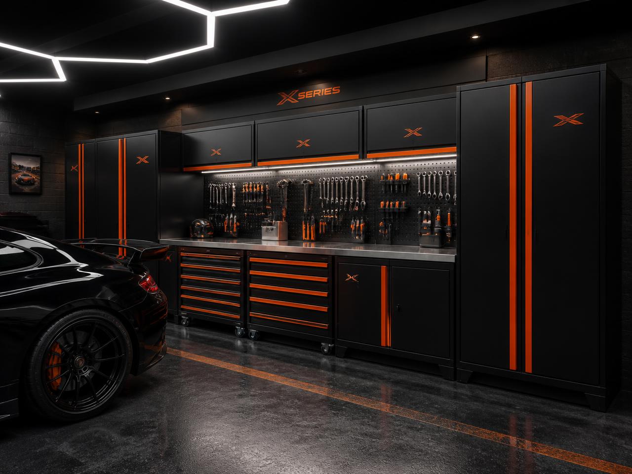 Modelo Linha JK Garage Exclusive Black & Orange instalado em garagem